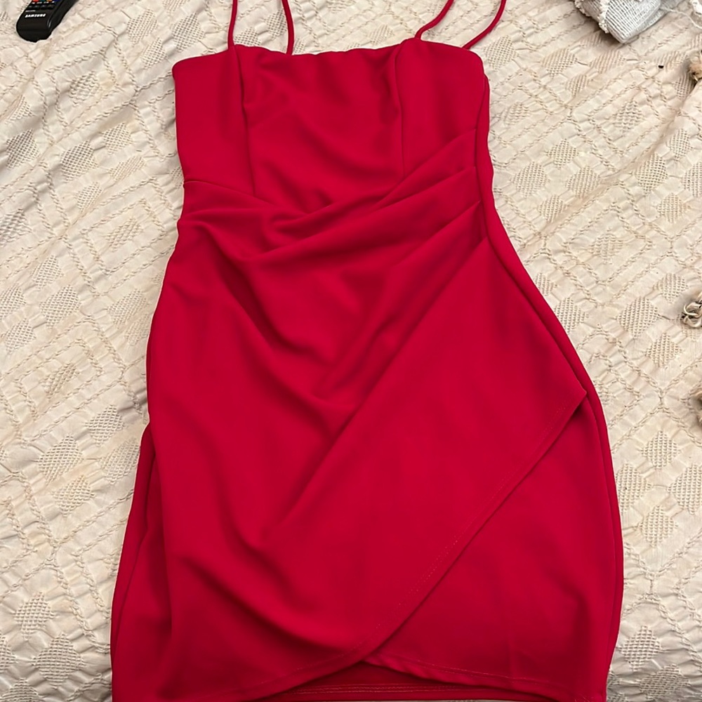 Only been worn once, no tags, price can be negotiable.